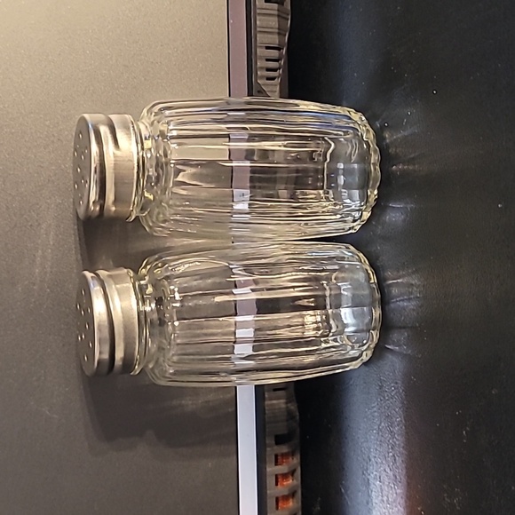 Vintage Ribbed Glass Salt & Pepper Shakers - Picture 3 of 8
